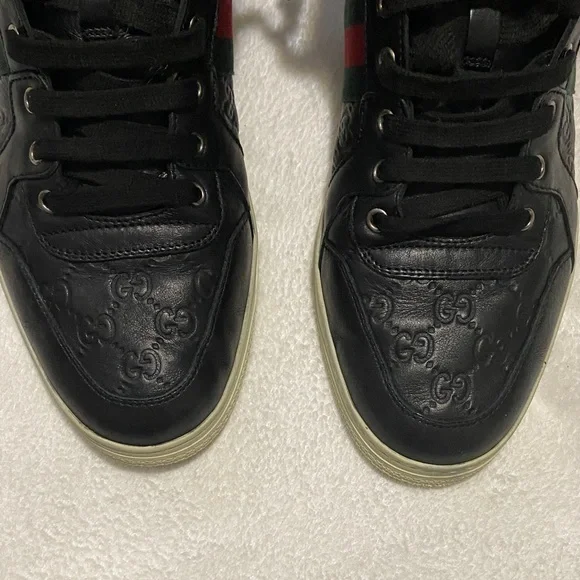 Gucci Black Leather Sneakers with Red and Green Stripe - Picture 2 of 10